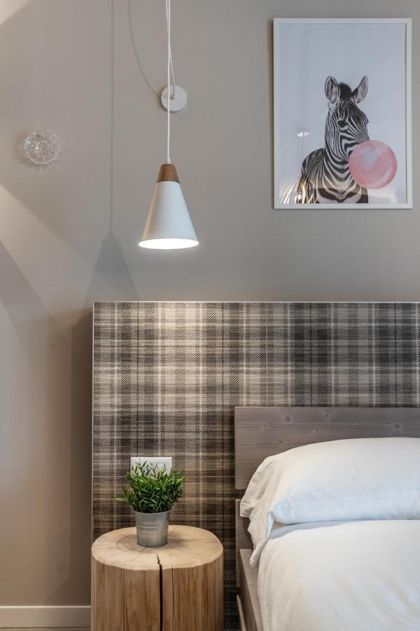 Sei Garda Apartments เปสเคียรา เดล การ์ดา ภายนอก รูปภาพ