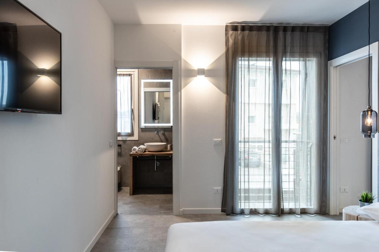 Sei Garda Apartments เปสเคียรา เดล การ์ดา ภายนอก รูปภาพ