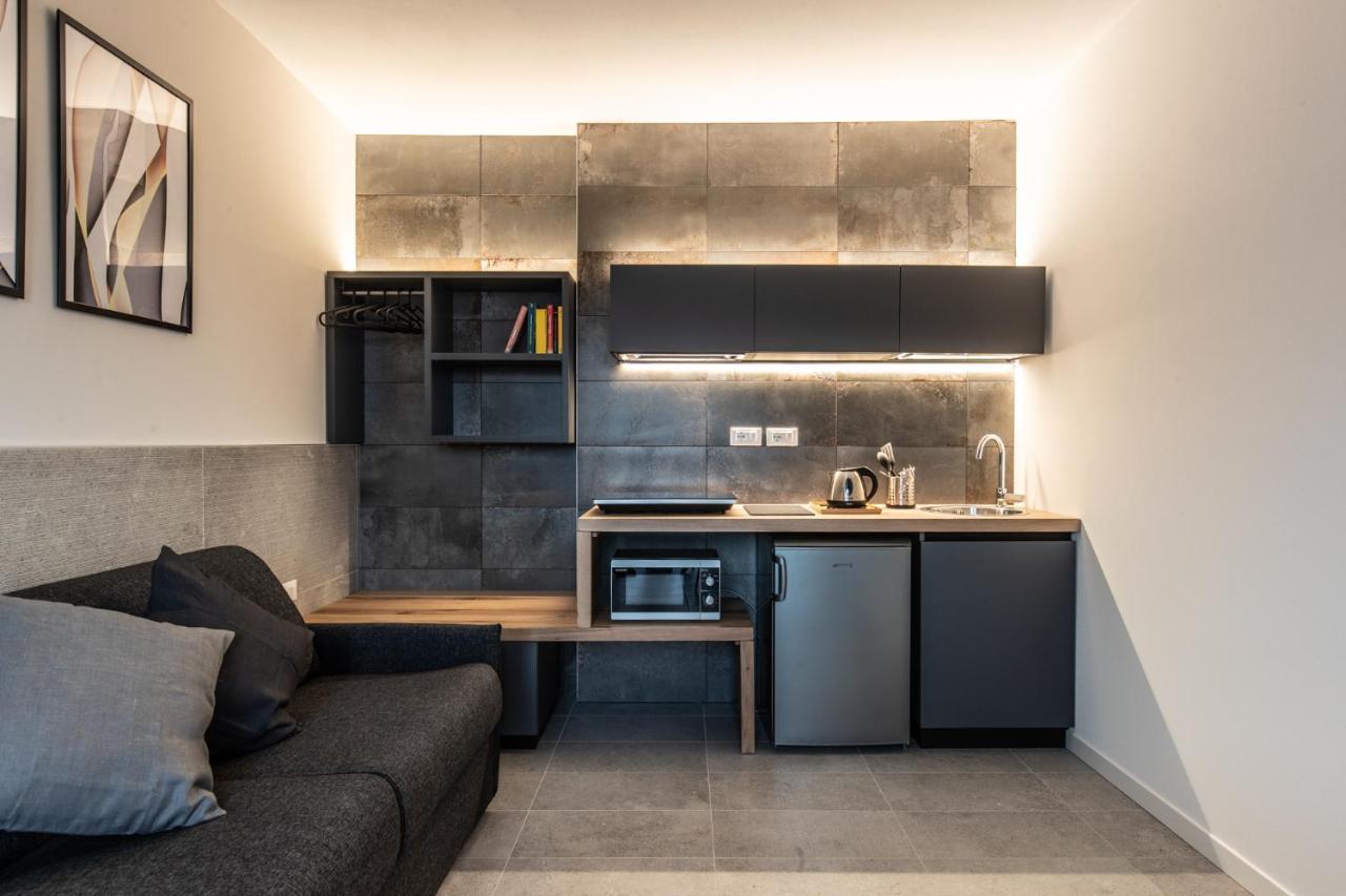 Sei Garda Apartments เปสเคียรา เดล การ์ดา ภายนอก รูปภาพ