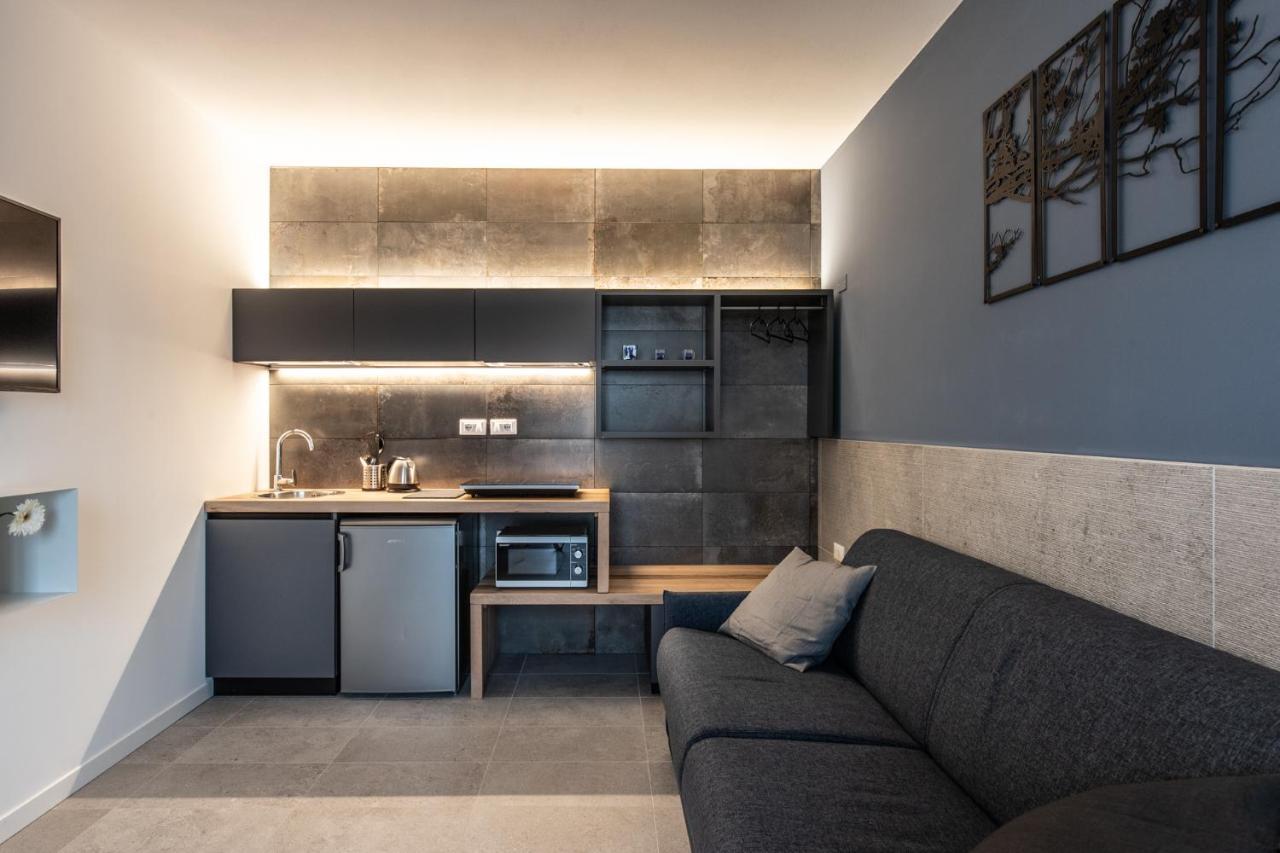 Sei Garda Apartments เปสเคียรา เดล การ์ดา ภายนอก รูปภาพ