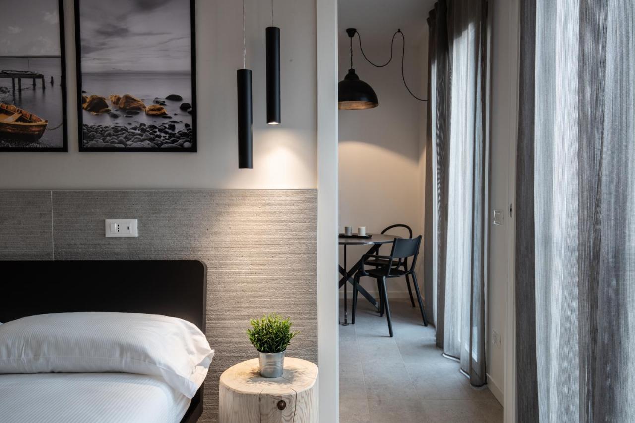 Sei Garda Apartments เปสเคียรา เดล การ์ดา ภายนอก รูปภาพ